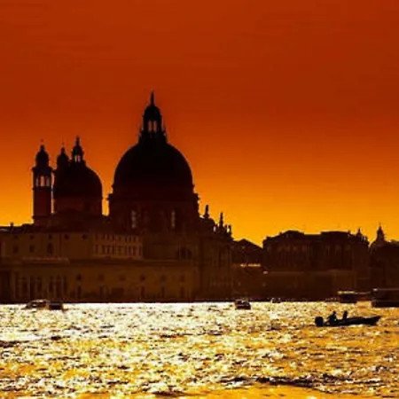 Casa Vacanze Lido Di Venezia * البندقية-ليدو